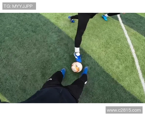 足球场上的第一视角体验解析 足球明星如何感受比赛与决胜时刻