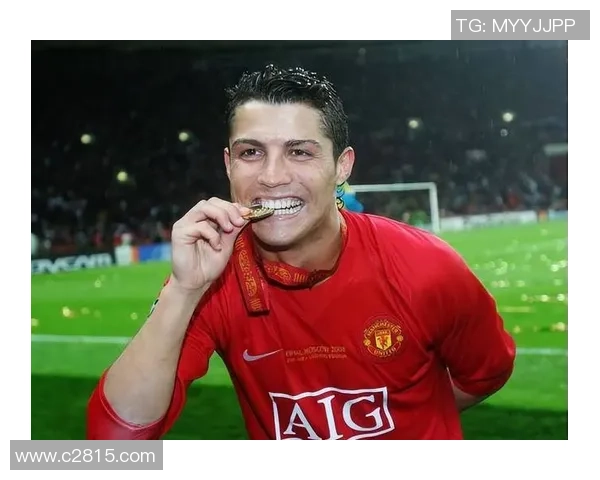 足球球星身份与个人品牌的融合探析及其对全球足球文化的影响