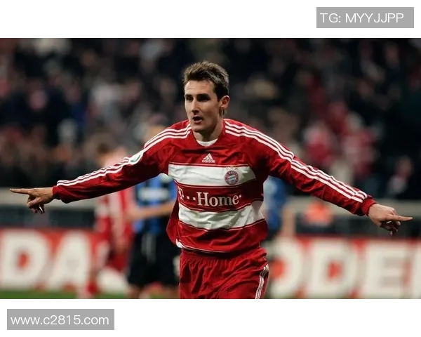 远古时代足球巨星风采重现 揭开历史长河中的传奇人物与经典瞬间